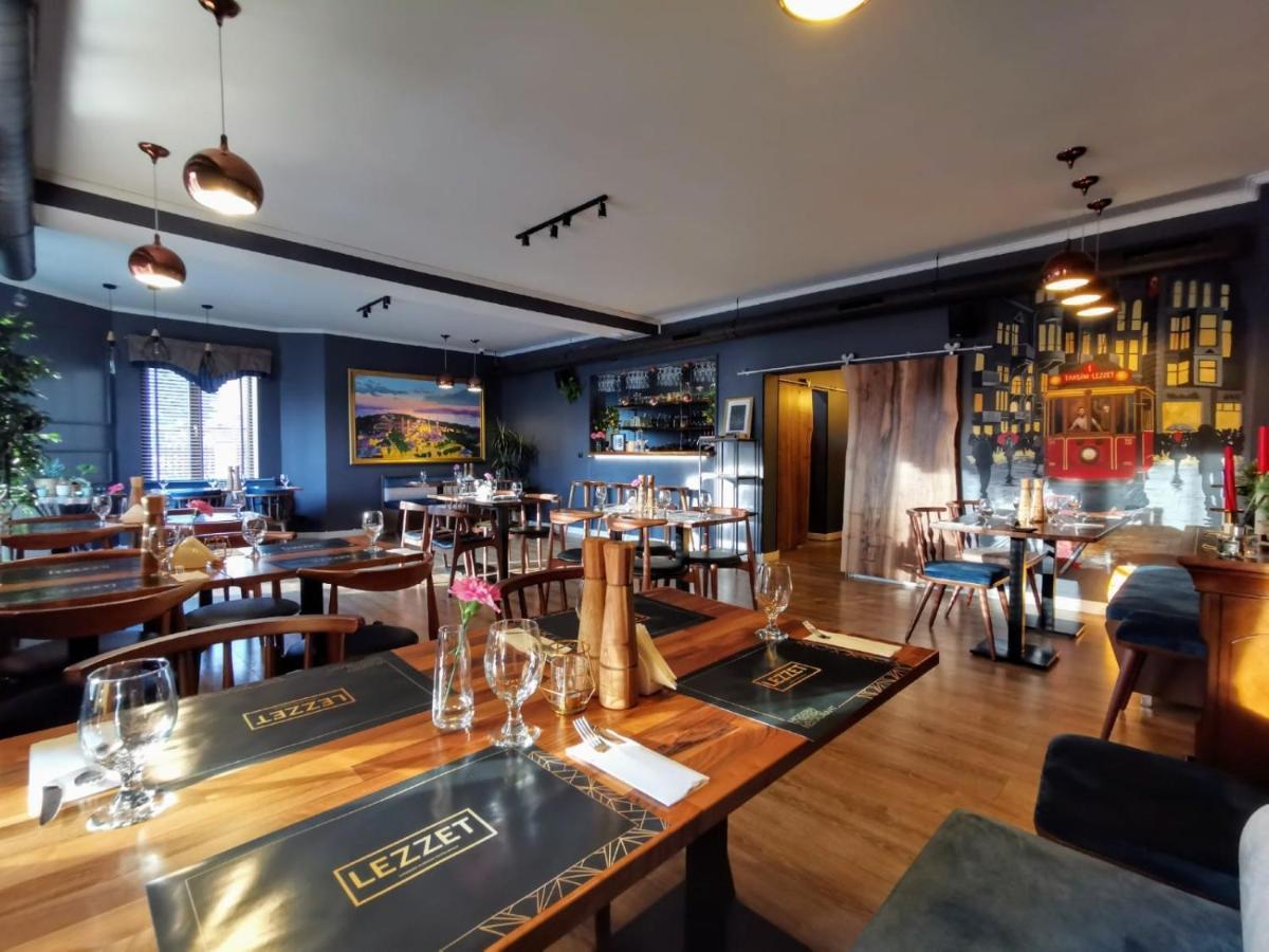 Lezzet B&B Pokoj Goscinny & Turkishrestaurant Varšava Exteriér fotografie