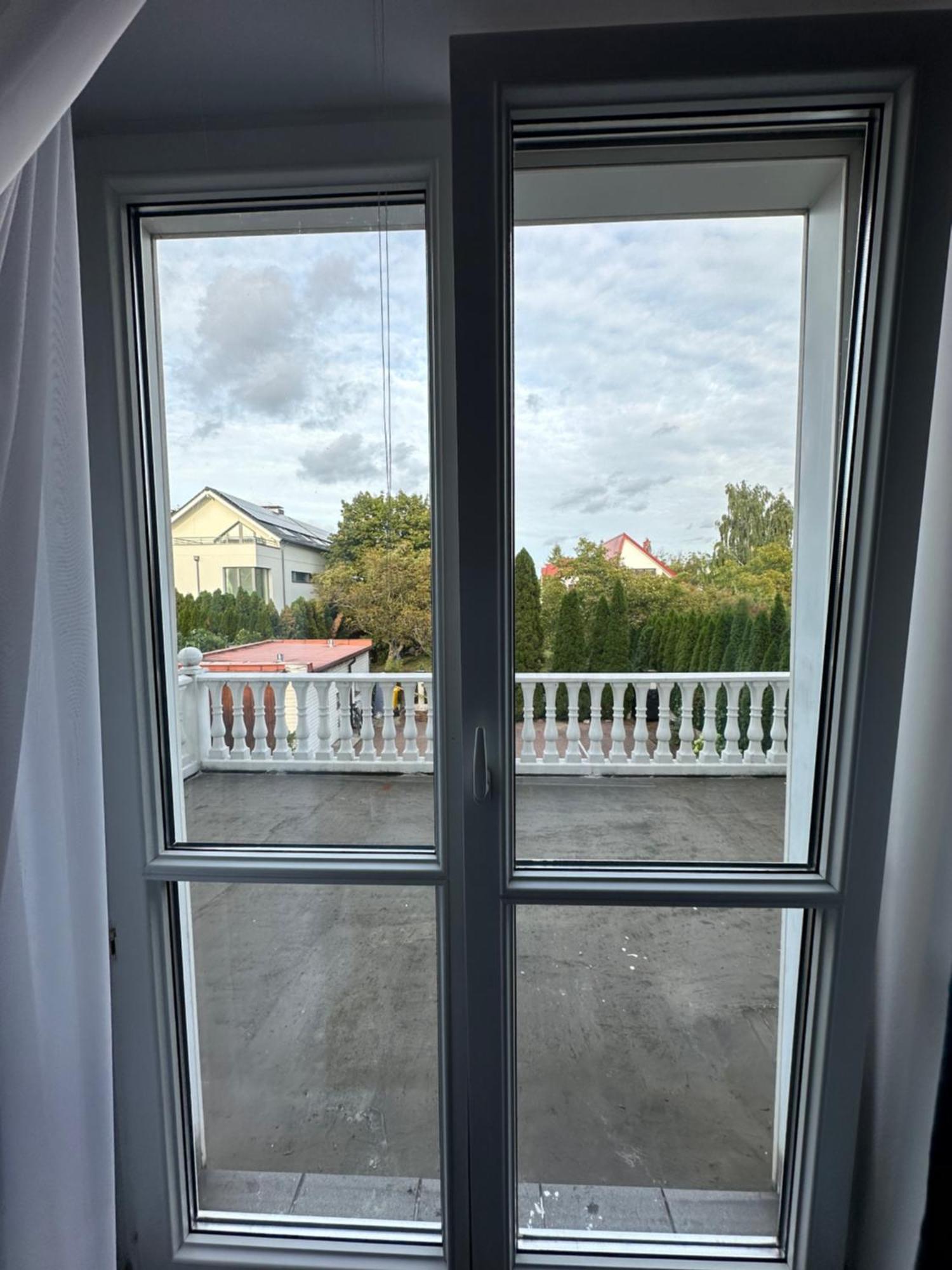 Lezzet B&B Pokoj Goscinny & Turkishrestaurant Varšava Exteriér fotografie