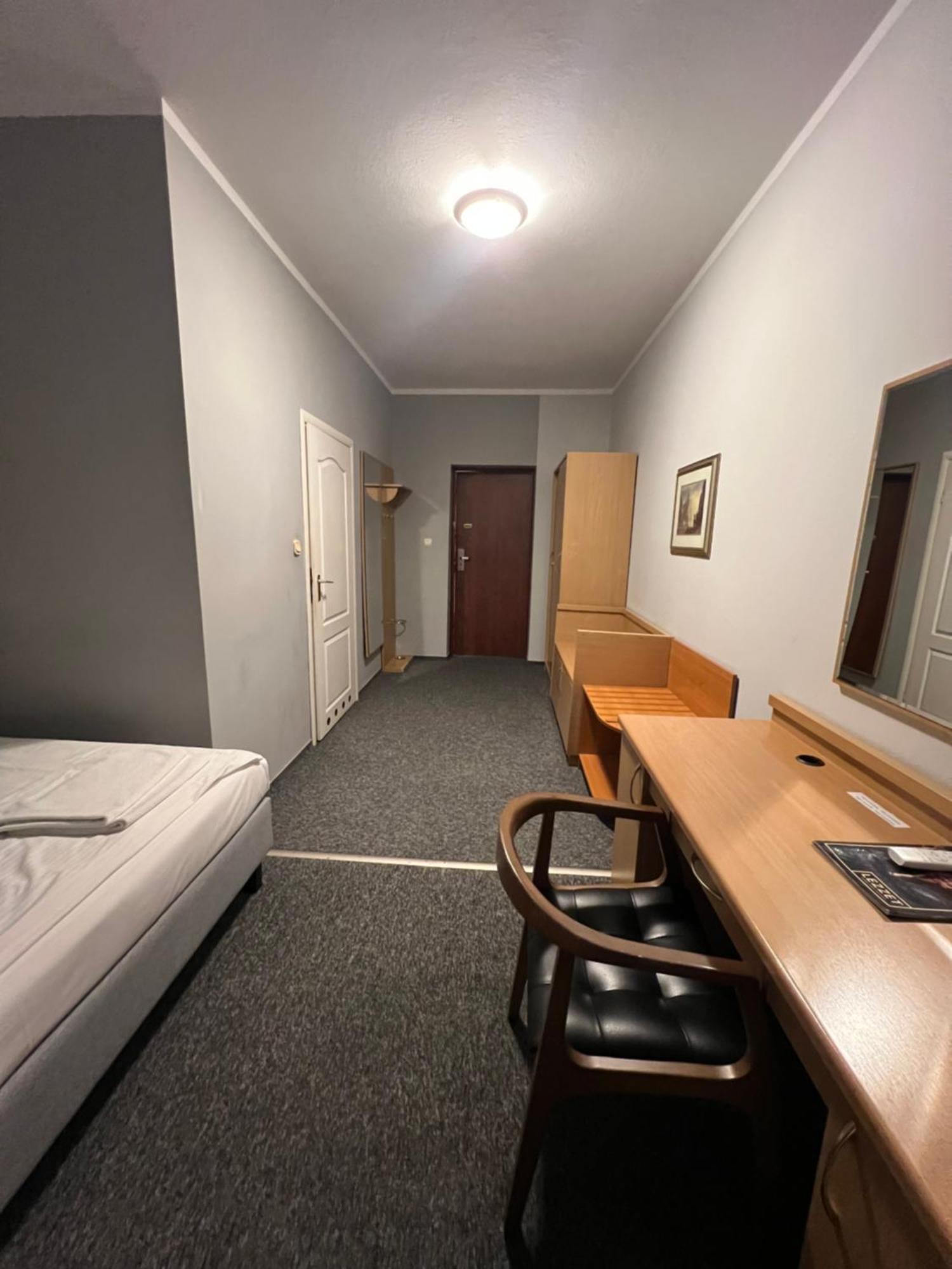 Lezzet B&B Pokoj Goscinny & Turkishrestaurant Varšava Exteriér fotografie