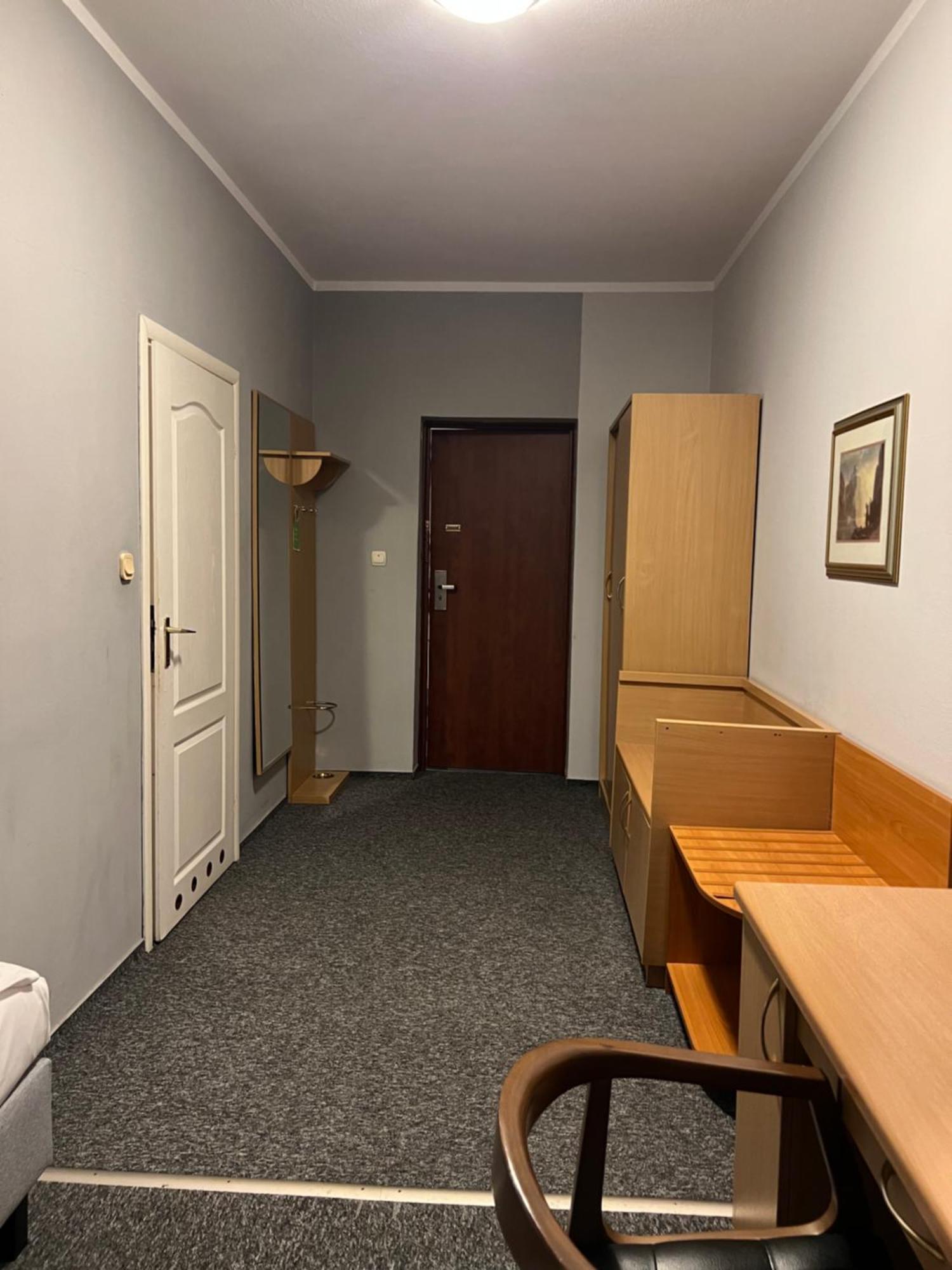 Lezzet B&B Pokoj Goscinny & Turkishrestaurant Varšava Exteriér fotografie